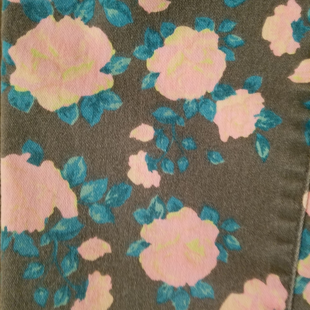 Pants - Picture 3 of 4
